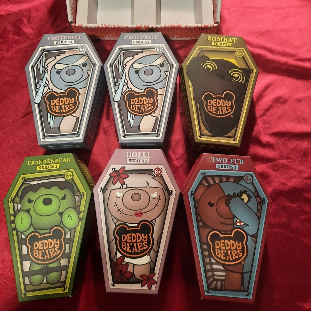 Deddy Bears Series 2 Bundle Of 6 Plushie Bears NIB (Coffin)